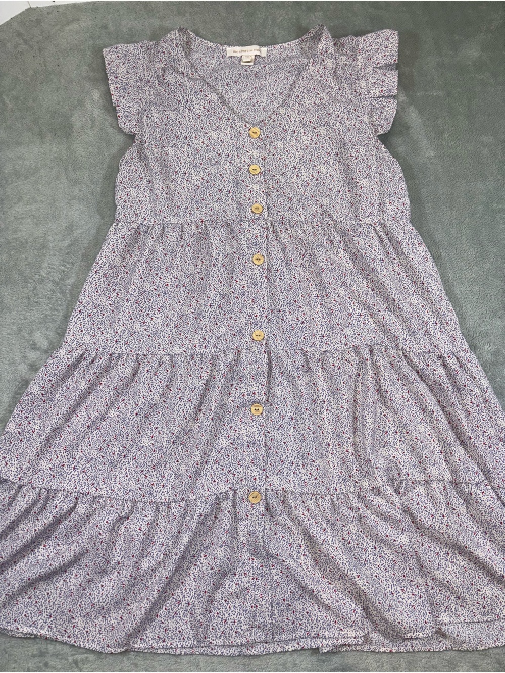 Cute floral dress with buttons size medium
